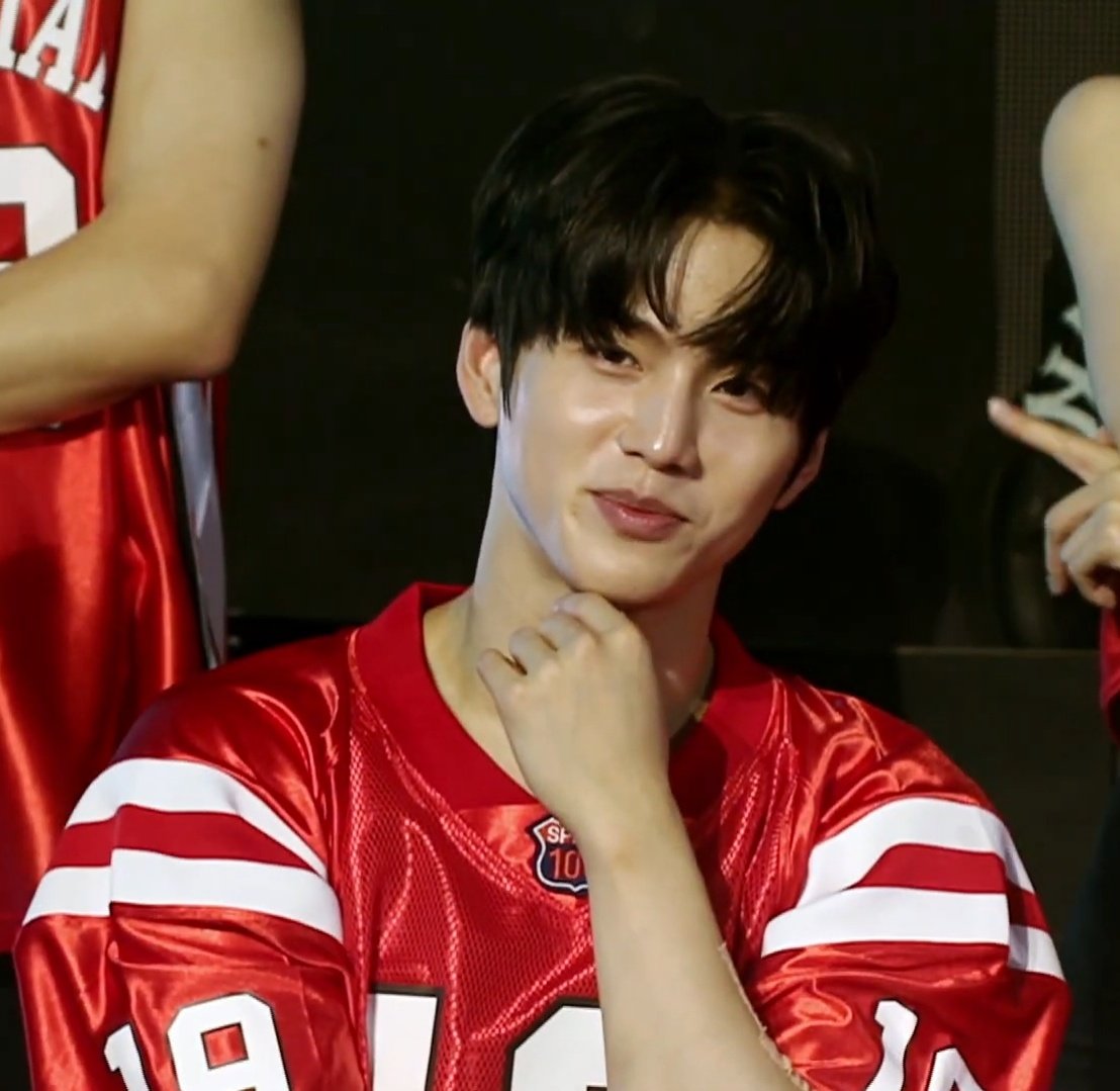 kookheonholic's tweet photo. Finally hd ver https://t.co/bDv0fo88Oq