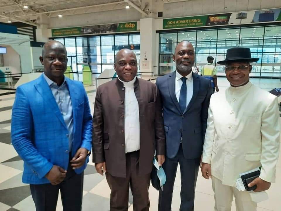 AboaJennifer's tweet photo. ILS RENTRENT ENFIN CHEZ EUX !
Ahoua Don Melo, Alphonse Mangly, Kouame Kouakou et Gogon Guillaume sont en route pour la Côte d'Ivoire après plus de dix ans d'exil
#TeamPSK https://t.co/LmAfbcbYkS