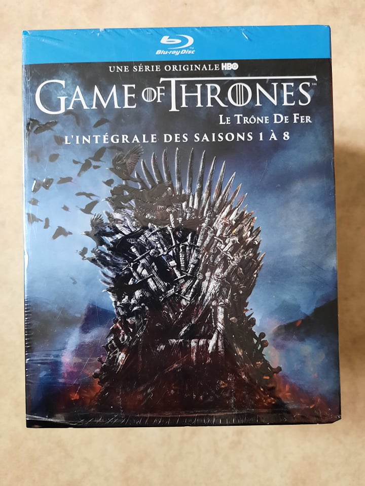 Philippe_2014's tweet photo. Reçu Game of Thrones (intégrale) en Blu-ray #Philippe #Bluray #DBWeiss #DavidBenioff #EdSheeran #GOT #GeorgeRRMartin #HBO #KitHarington #OCS #OCSCity #WarnerBrosTelevision #WarnerBros #WarnerBrosFr #TyrionLannister #Gotseason1 @warnerbrosfr @wbnewsroom #LesAccrosauxSeries https://t.co/Gzdr3TW2Wf