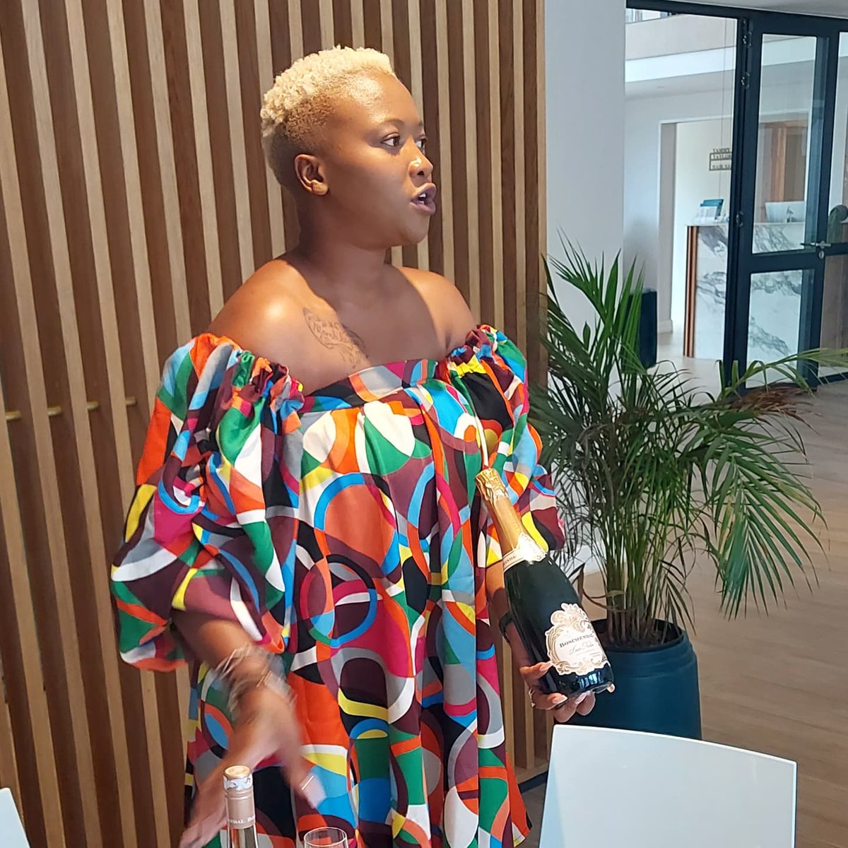 FairladyMag's tweet photo. A fabulous Boschendal MCC tasting is under way at the FAIRLADY Boschendal Pamper Day at #radissonortambo
@BoschendalWines https://t.co/ELRfPeBzKz