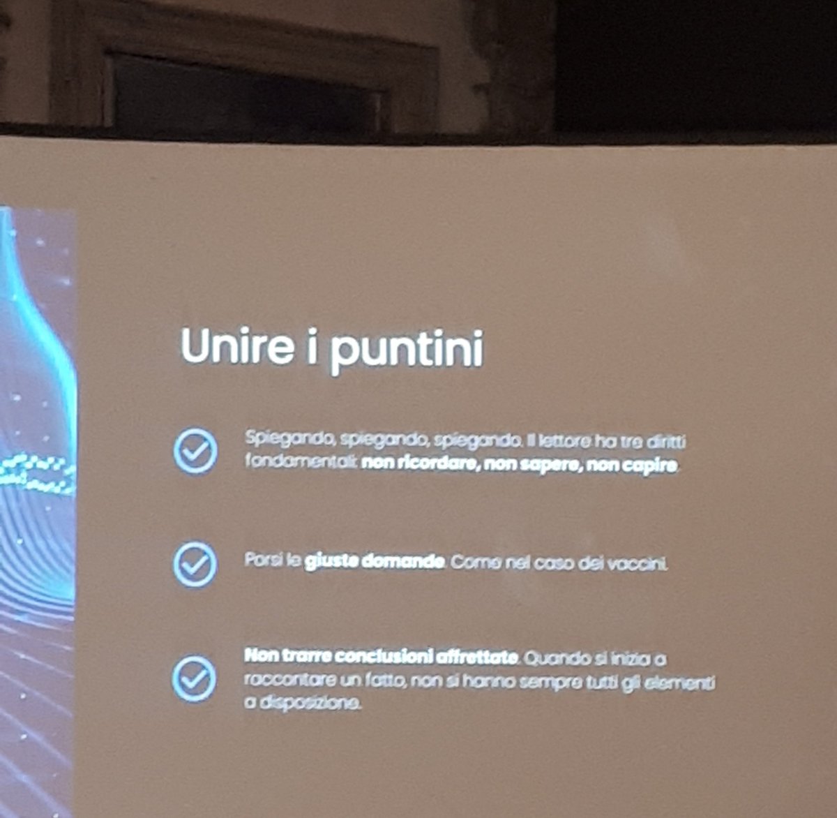 ddebidda's tweet photo. Cosa può fare un giornalista oggi? Unire i puntini #inspiring #Inspiringpr @ferrazza @wireditalia @FerpiTriveneto
#comunicazione #giornalismo https://t.co/zhlfVlnVyl