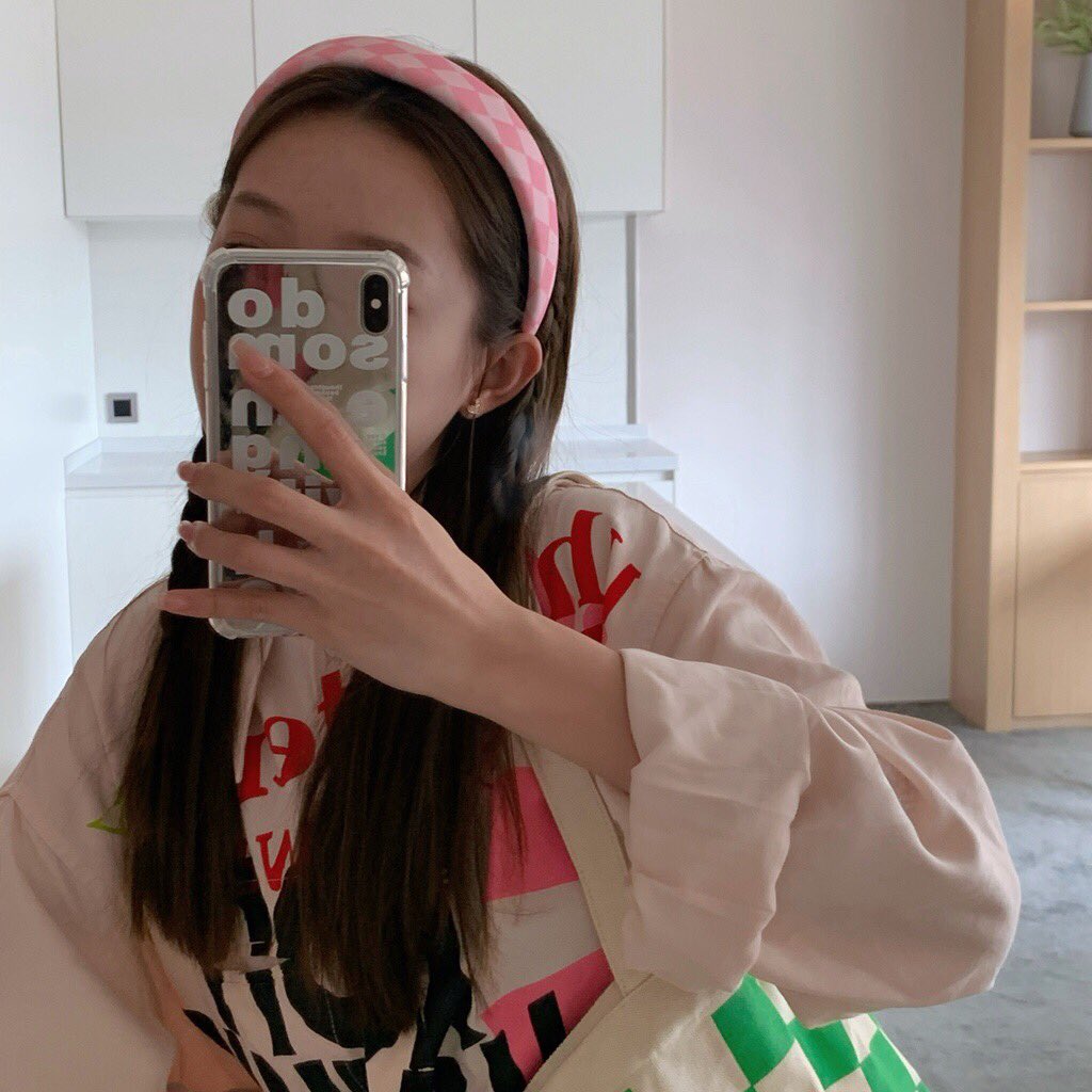 Kairai19's tweet photo. เปิดพรี🍒  ที่คาดผมน้องตาราง 

✅ 30 จ้า เลือกสีมาเลย
✅ จ่ายตังตอนของมา

#ที่คาดผม #ชี้เป้าโปรถูก #ของน่ารัก https://t.co/OeFyW26YQ1