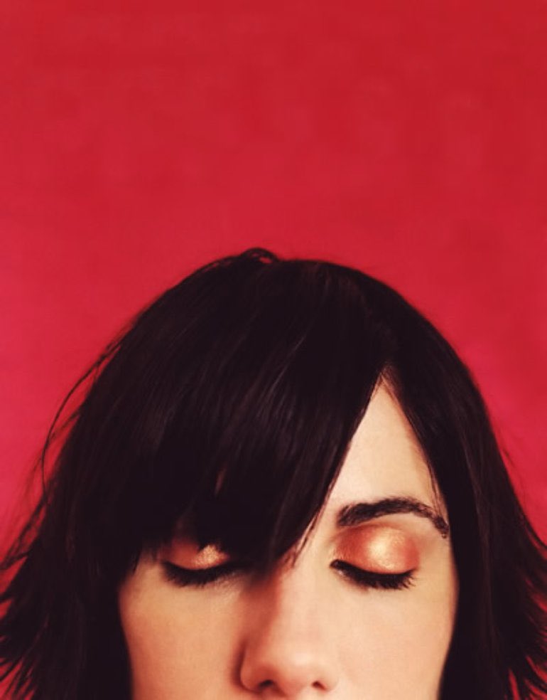 P.J. Harvey - My Beautiful Leah ( live) 



Happy birthday Polly. 