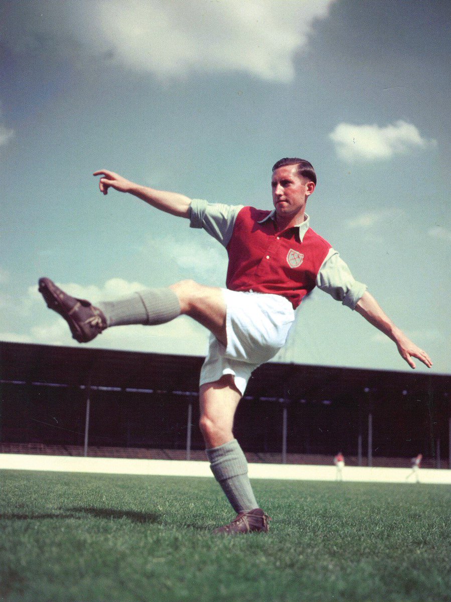 WestHam's tweet photo. Happy 9️⃣4️⃣th birthday to Frank O'Farrell - the oldest living Hammer! 🎉⚒️ https://t.co/mBpXyPWDF0