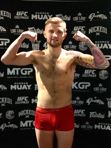 suggysgym's tweet photo. Weighing in for tonight's #KickboxingGrandPrix - some unexpected news for Newark's @SugdenBailey...
https://t.co/UW4J5phJWe https://t.co/a1kurv1kEb
