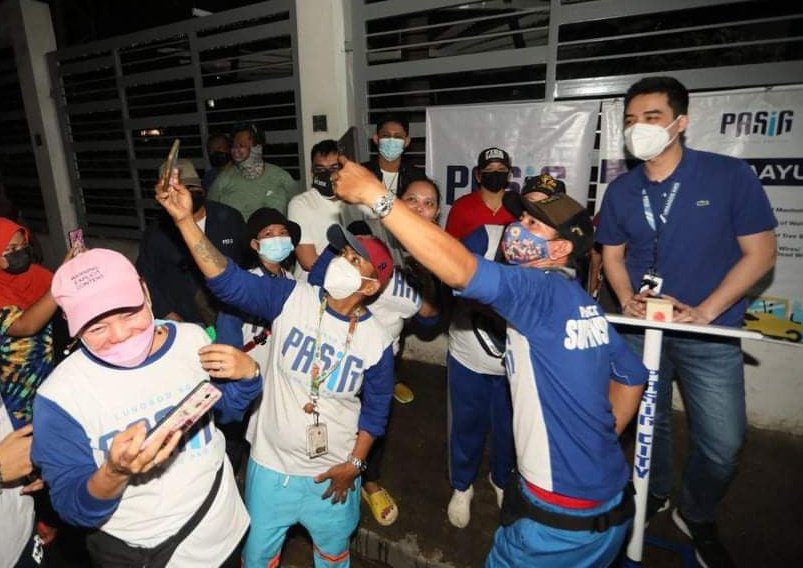 VicoSotto's tweet image. Usapang HR. Since July 2019--

‼️ 1,957: TOTAL NUMBER OF CONTRACTUAL LGU EMPLOYEES, REGULARIZED
   ➡️ 304 of them were contractual for more than 20 years,
   ➡️ 556 contractual for 15-20 yrs,
   ➡️ 1,097* contractual for 10-15 yrs (*effective January 2022);

(1/3)cont.--