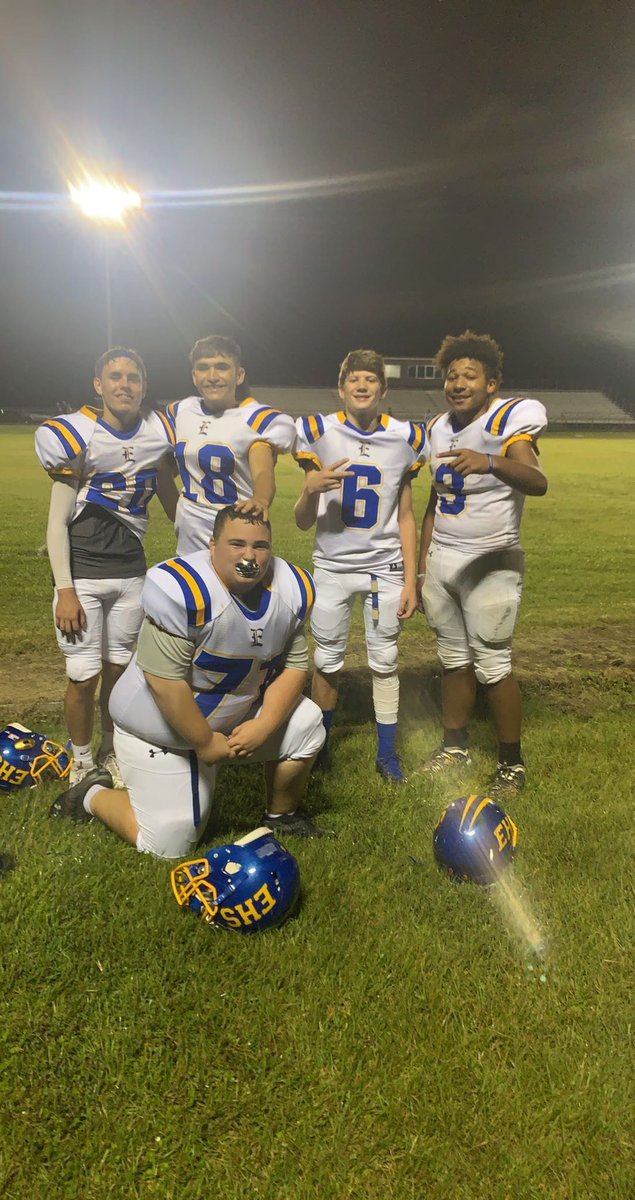 56-7 😈 1-0 district