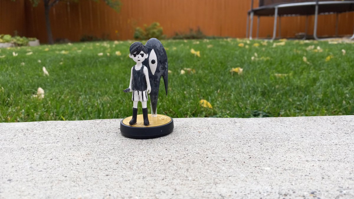 PlantHummus's tweet photo. Made some amiibos for my best friends! The Knight(Hollow Knight) Madeline/Badeline (Celeste) Omori (Omori) Hornet (Hollow Knight) 1/2 https://t.co/TwtC1EIs1l