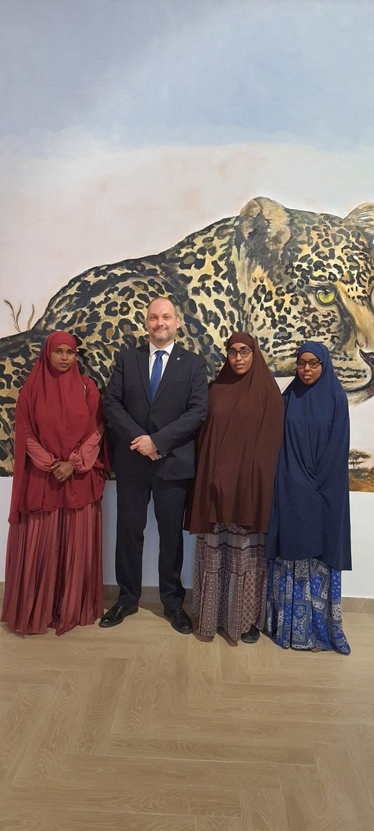 ItalyinSomalia's tweet image. 🇸🇴🇮🇹 Italy's funded scholarships to SNU lecturers in agricultural studies, law, economics &amp;amp; finance and veterinary to pursue Master degrees in Italy.
Strengthening tertiary education at @SNU_University. 
🇮🇹🇸🇴

PS: PhDs scholarships in engineering coming soon.