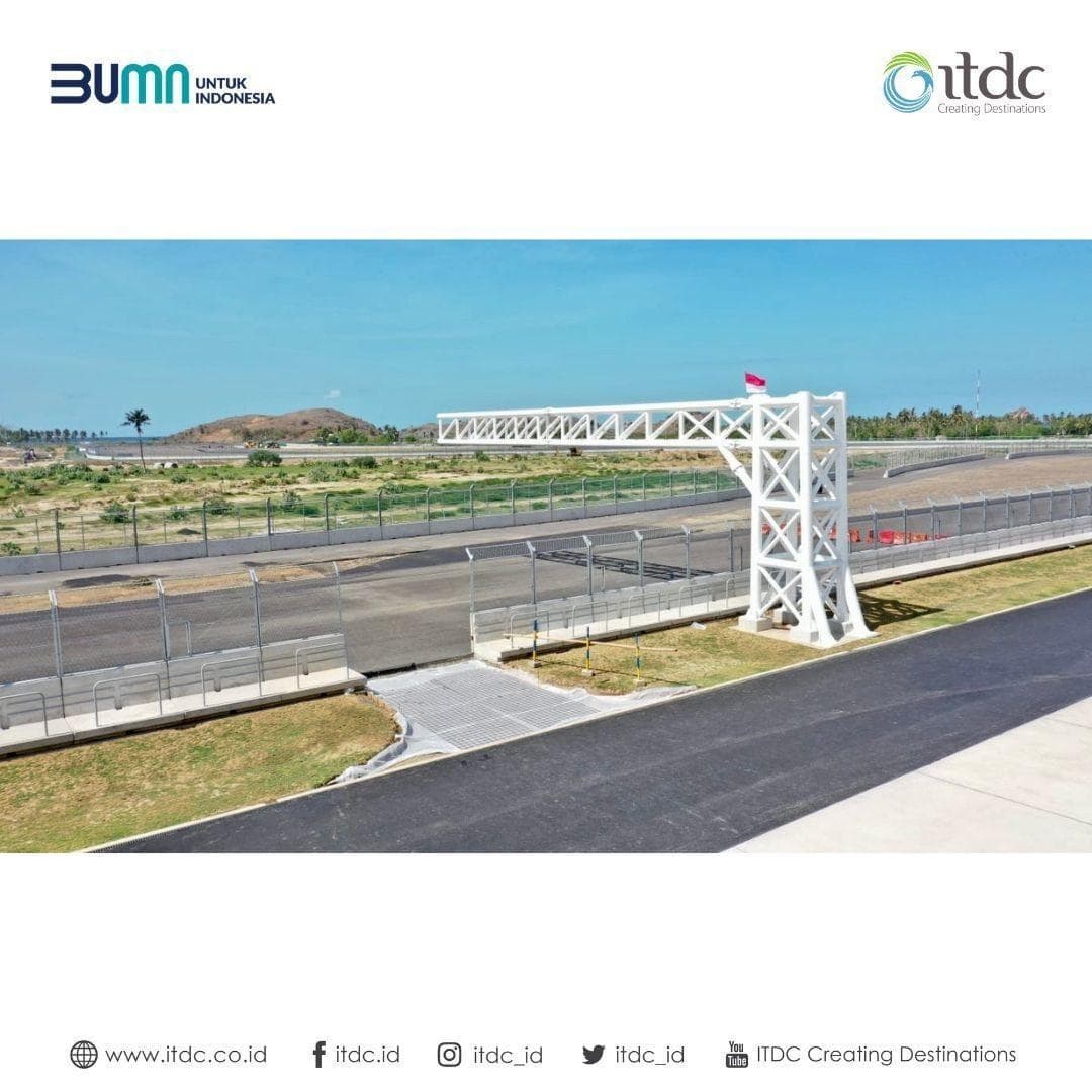 ITDC_id's tweet photo. Sahabat, ITDC menyambut gembira pengumuman resmi Dorna Sport yang memasukkan seri Indonesia ke dalam Provisional MotoGP 2022 Calendar yang dirilis Kamis (7/10) kemarin. https://t.co/rgPQYnUUlb