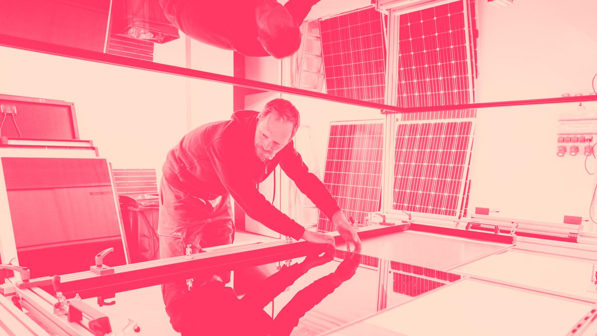Innovationskritiska material är nödvändigt för utvecklandet av grön teknik. Trots att många av materialen finns i Sverige är vi idag helt beroende av import. 
 – Dagens situation är inte hållbar, säger Kalle Pelin, enhetschef på RISE.

#hallbaramaterial
  
ow.ly/iMpr30rUuL2