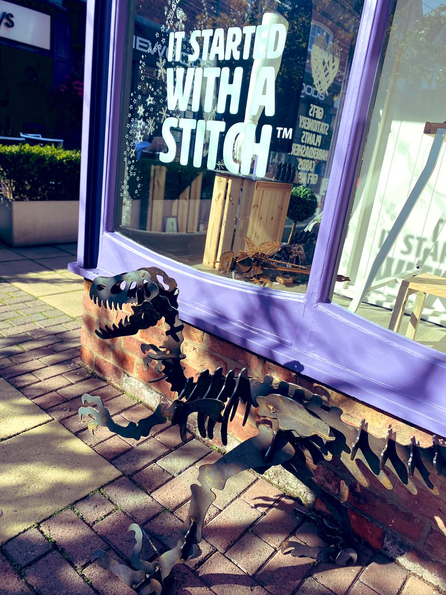 ISWAS15's tweet photo. How awesome is this!? We have a dinosaur outside!! #shopfrontselfies https://t.co/zYOUtqaOpk
