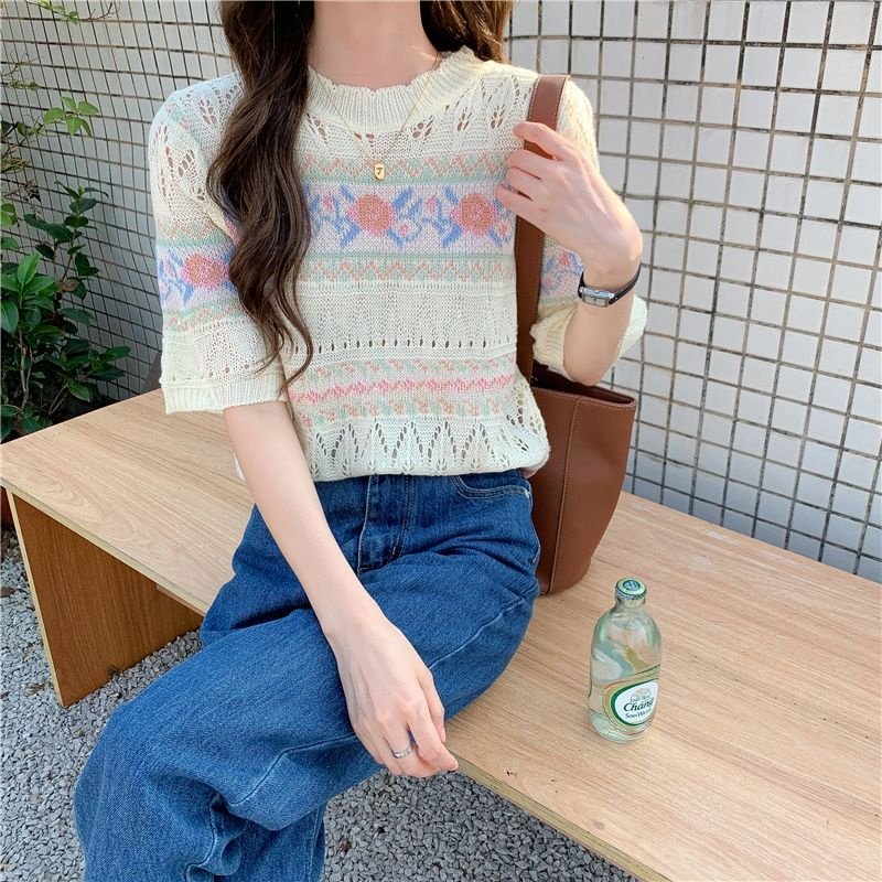 🌸พร้อมส่ง  ตัวละ 159฿🌸
เสื้อถักไหมพรมแขนสั้น ใส่สบาย ลายน่ารักสุดๆ✨
อก : 32-38 นิ้ว
ความยาว : 17.5 นิ้ว