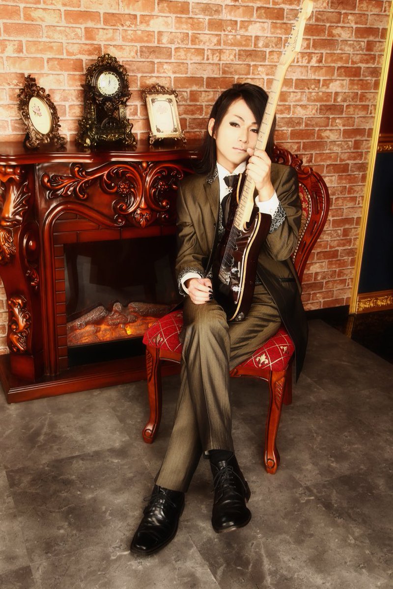 Naoki_ANCIENT's tweet photo. いよいよ明日！
Lacroix despheresのNew single
「Resurrection Symphony」発売日！明日はツインVo.翔、紗夜、Gt.ペジョによるトークライブ生配信が行われます。新曲制作秘話等お話し致します！以下でトークライブ視聴できます↓
特設サイト
https://t.co/eZ3aFe3bEl
Youtube
https://t.co/BnrrSibD3x https://t.co/BPQXQPpnnZ
