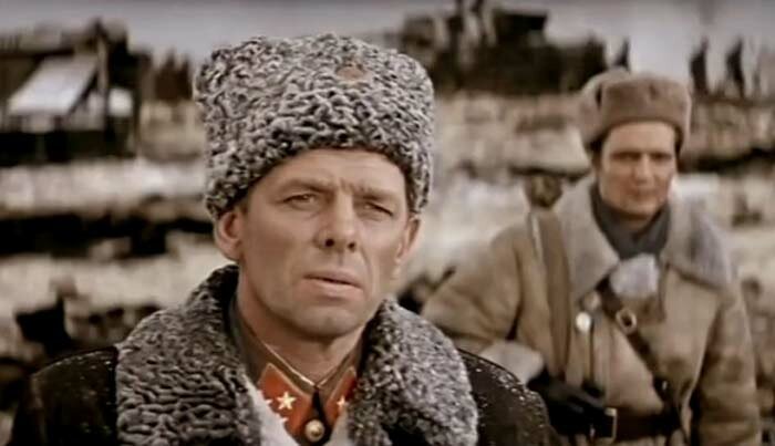 Наши знаменитости из села Ползиково. Они сражались за Родину, правда, генерал-майор Михаил Николаевич Ползиков - в Белой армии, а Василий Тимофеевич Вольский - в Красной Армии, его Юрий Бондарев описал в образе генерала Бессонова в знаменитом романе "Горячий снег". Фото из сети.