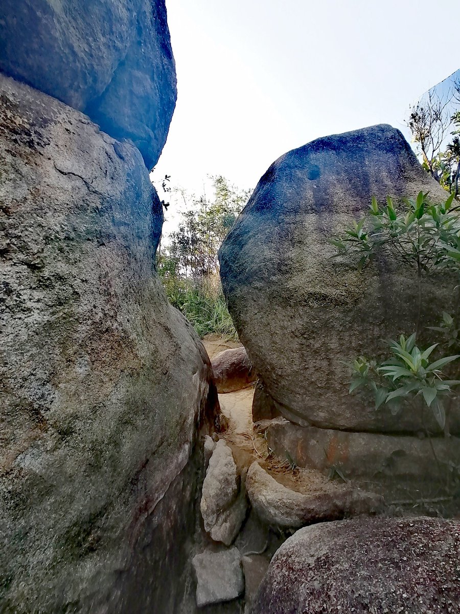 Focus on the goal.. 
Not the obstacle..
Happy Weekend my lovely friends!!!!

#SaturdayMotivation #hikingadventures
#rock #NatureForLife #outdoor #weekendvibes