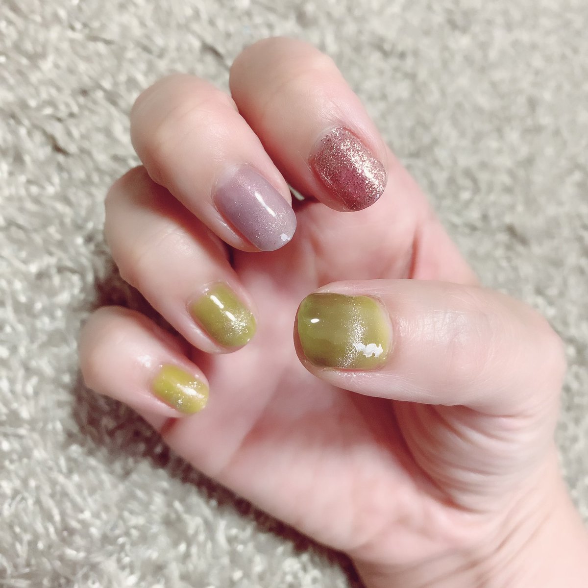 yue_lune_tsuki's tweet photo. でーーけた！！！

#homeiハロウィン #ハロウィンネイル #homeiウィークリージェル #selfnail #シアカラーネイル #珍しい色にチャレンジ #myfavorite #一週間限定 #ピールオフジェル #キラキラは欠かせない #マグネットネイル #スペシャルトップジェル #ne85 #ne16 #ne71 #wg23 #ne3 #グラデネイル https://t.co/QDDl5raebS