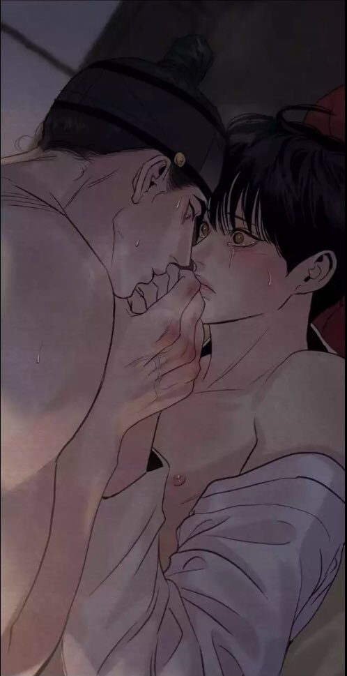 AylenMB's tweet photo. **Seungho is kissing Na-kyum hand seeking his forgivenessโฆ๐ฅบ**
#PainterOfTheNight ๐ธ
#Chapter82 https://t.co/6sKXIqmVSo
