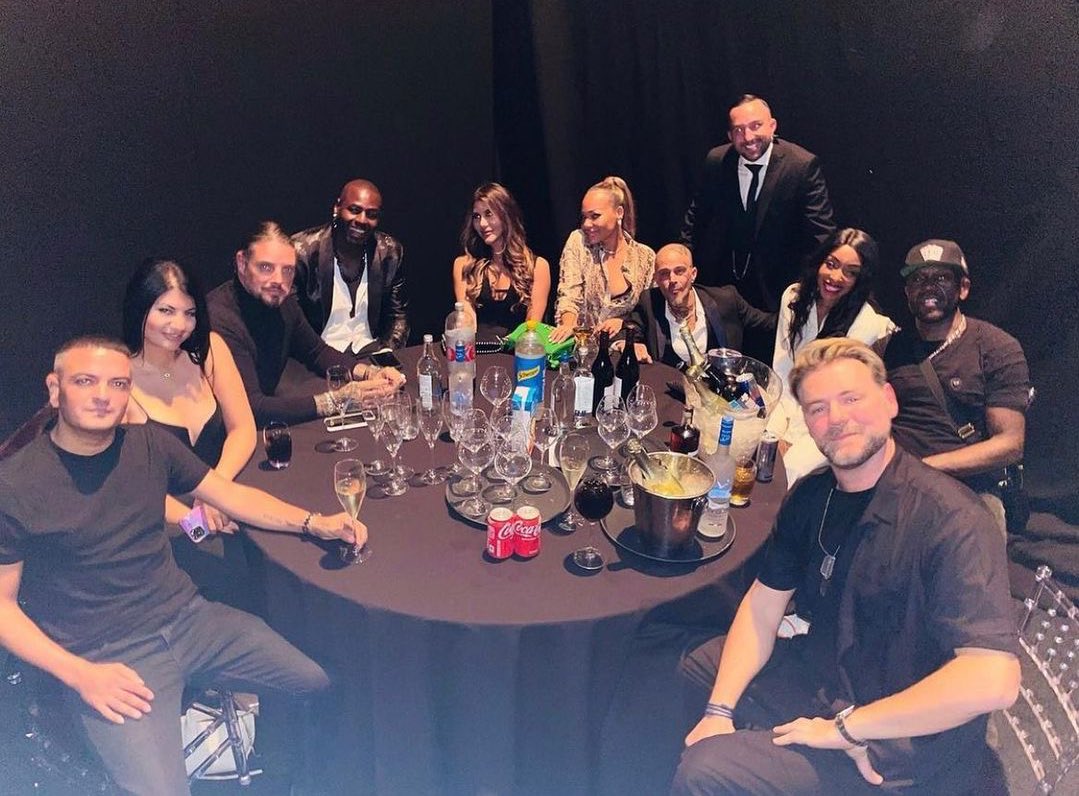 What a night, so much love for these guys 😘❤️🙌🏾

A combined 179 years in this industry between us and over 100 million records sold later, we’re still here! 🎉🥂