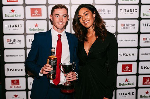 IsobellePanton's tweet photo. An honour to present Young Player of the Year to @BaldersonGeorge at the @lancscricket end of season awards last night. 

Huge congratulations, George! From all at team @UA92MCR 🎉 🥂🏏 https://t.co/yvP8oVOgLB
