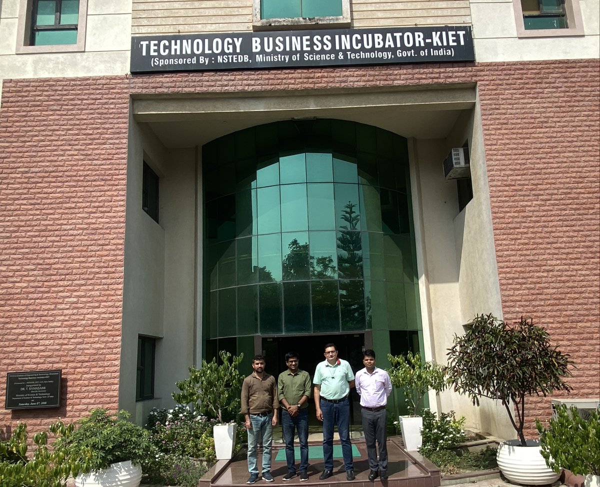 KietTbi's tweet photo. #ProudHostTBIKIET #supersaturday
Mr. Tarun Chaturvedi, Sr. VP (HR and Consulting) Startup Incubation and Innovation Centre, IIT Kanpur visited TBI KIET. https://t.co/NxXiEExOMT