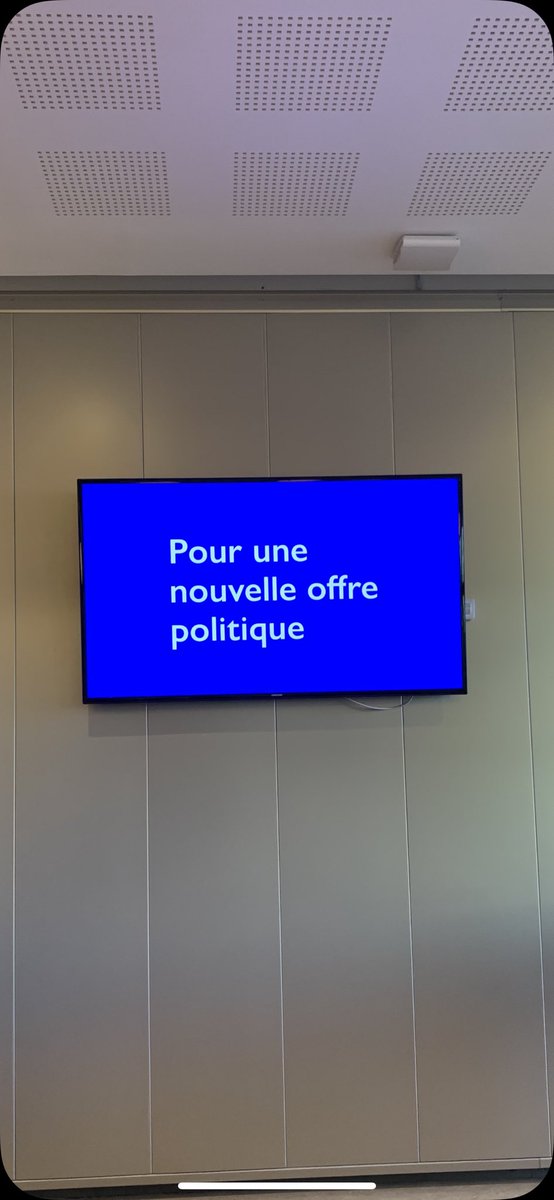 Kadir Mebarek (@kad_mk) on Twitter photo Au Havre avec Édouard Philippe … Au Havre avec Édouard Philippe …