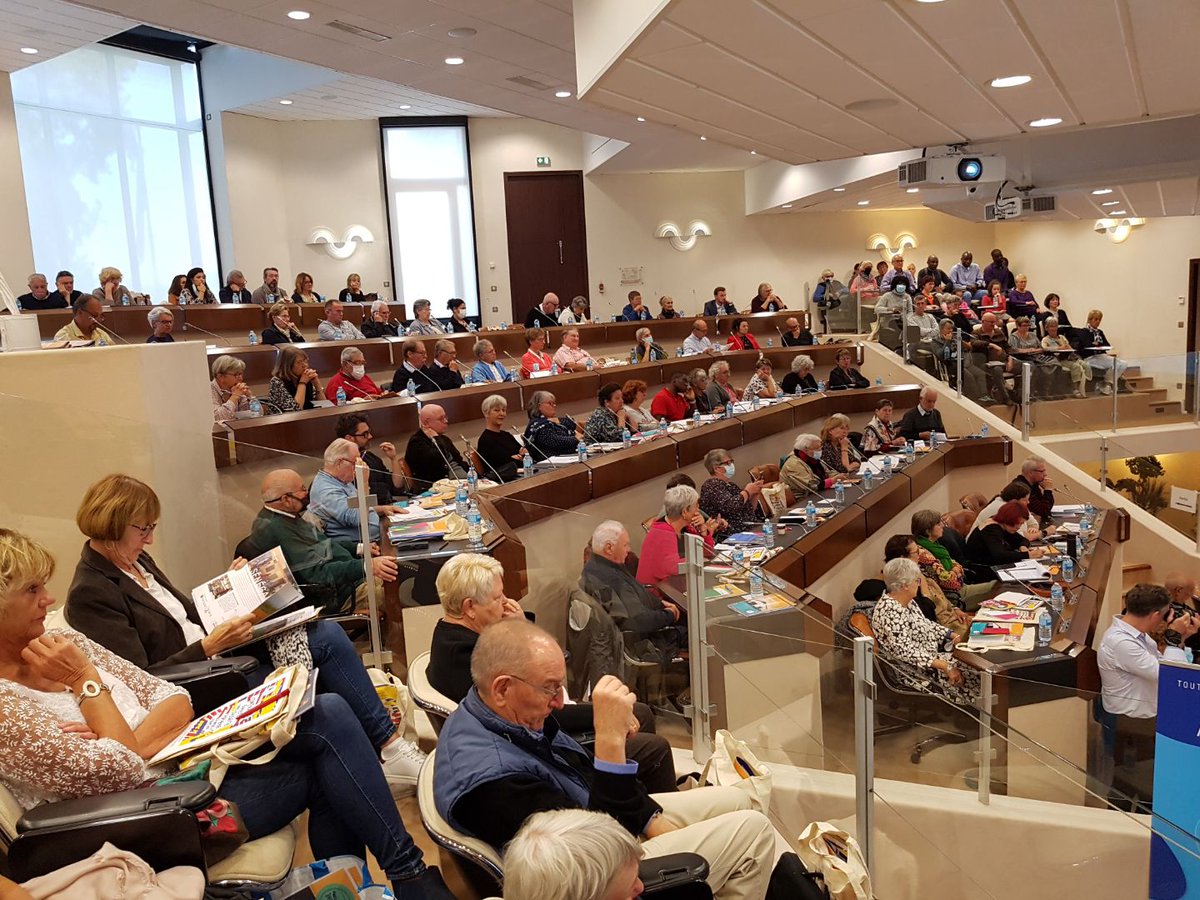 Secours populaire 44 tweet media