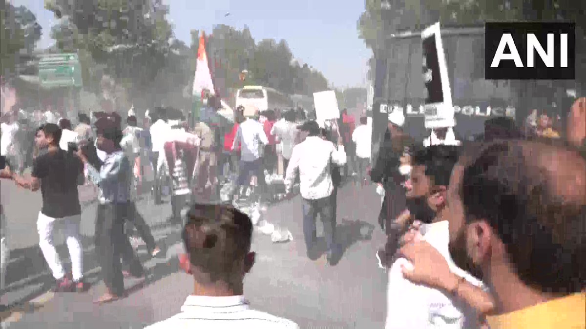 htTweets's tweet photo. Indian Youth Congress workers hold protest demonstration over #LakhimpurKheri violence in Delhi

(pics: ANI) https://t.co/jr3xLoXwvl