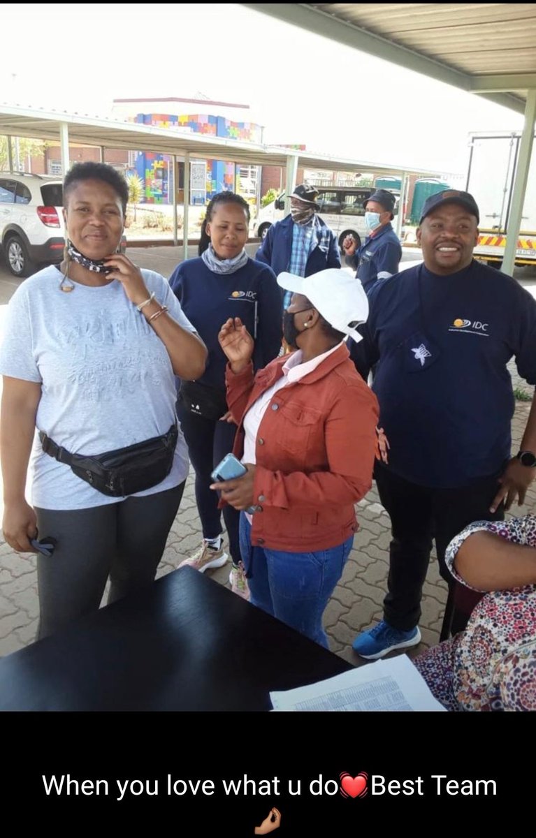 benzito142's tweet photo. ✈️... We delivered and Distributed 300 Food Packages to Protea Glen Residents .... Thanks to Everyone that made this possible 🥺 @GautengProvince Food Bank.. 🙏🏽 https://t.co/Atd7WRMHRJ