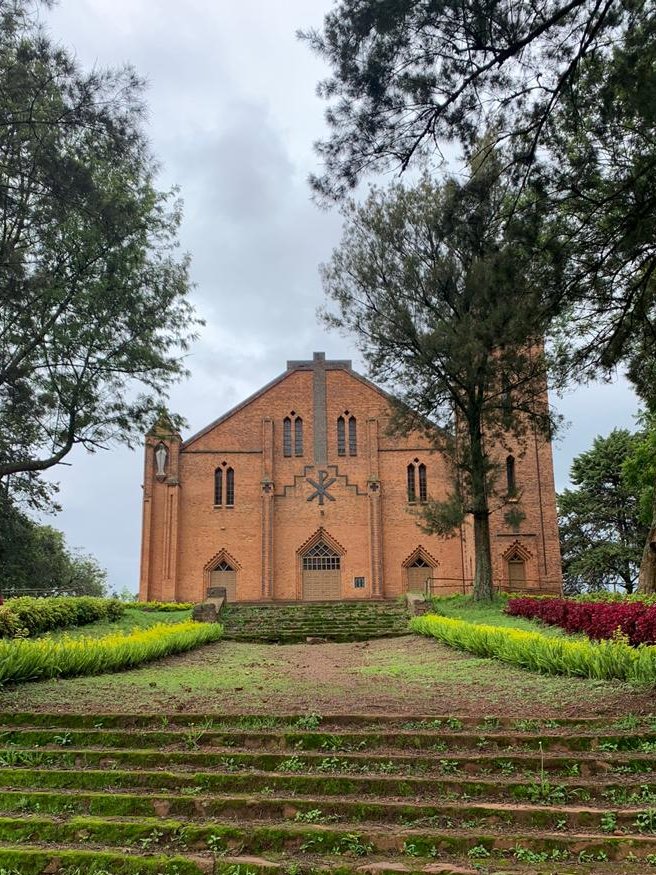 h_mugisha1's tweet photo. Rushoroza Cathedral #BeautifulUG https://t.co/AYFkXO9XuY