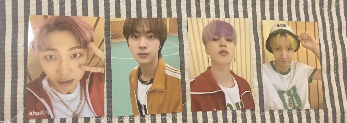 zestsez88's tweet photo. 🌟พร้อมส่งการ์ดคาดิแกน นัมจุน จิน จีมิน เจโฮป RM, Jin, JH, Jimin 
‼️ราคาเมมละ 200 ฿ รวมส่งแล้ว‼️
🌟สนใจ DM ได้เลยค่ะ🙇🏻‍♀️
#ตลาดรถไฟบังทัน #ตลาดนัดบังทัน #ตลาดนัดรถไฟฟ้าบังทัน #ขายของสะสมบังทัน #การ์ดบังทัน #ปล่อยของสะสมบังทัน https://t.co/gc23OCzGRE