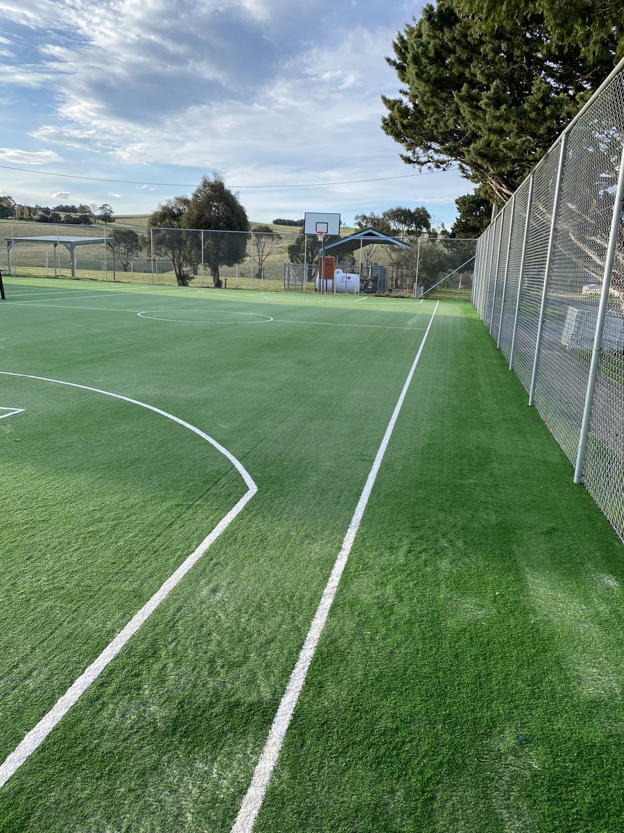 bradnhaz's tweet image. Thanks to Fraser Gehrig and his team at @tuffturf in Melbourne for making our school even greater than it already was. #LoveWhereYouWork #lovewhereyoulearn #delegatepublicschool @dizdarm @KCDURAN75 @NSWEducation
