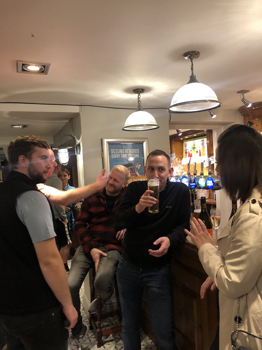 vickyashman's tweet photo. Lovely night with the neighbours to wish @benwoods107 all the best! We’ll miss you at DC mate 👋🏻👊🏻🎉🍻 https://t.co/WVsNPtdKL8