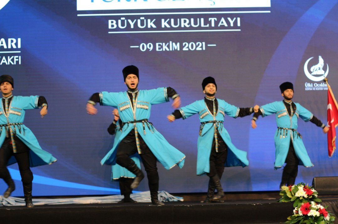Türk Gençliği Büyük Kurultayımızda Halk Dansları Ekibi sahne aldı. 🇹🇷

#TürkGençliğiKurultayı