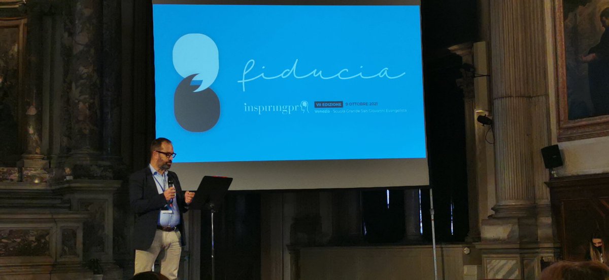 ElenaSalzano's tweet photo. Parte a #venezia la VII ediizone di @Inspiring_PR con @Ferpi2puntozero @RossellaSobrero e @Filippo_Nani La fiducia consolida la reputazione, trasparenza e autenticità aiutano a migliorare i rapporti con gli stakeholder, bisogna considerare alcuni valori come driver per il mercato https://t.co/yRDklOEEwd