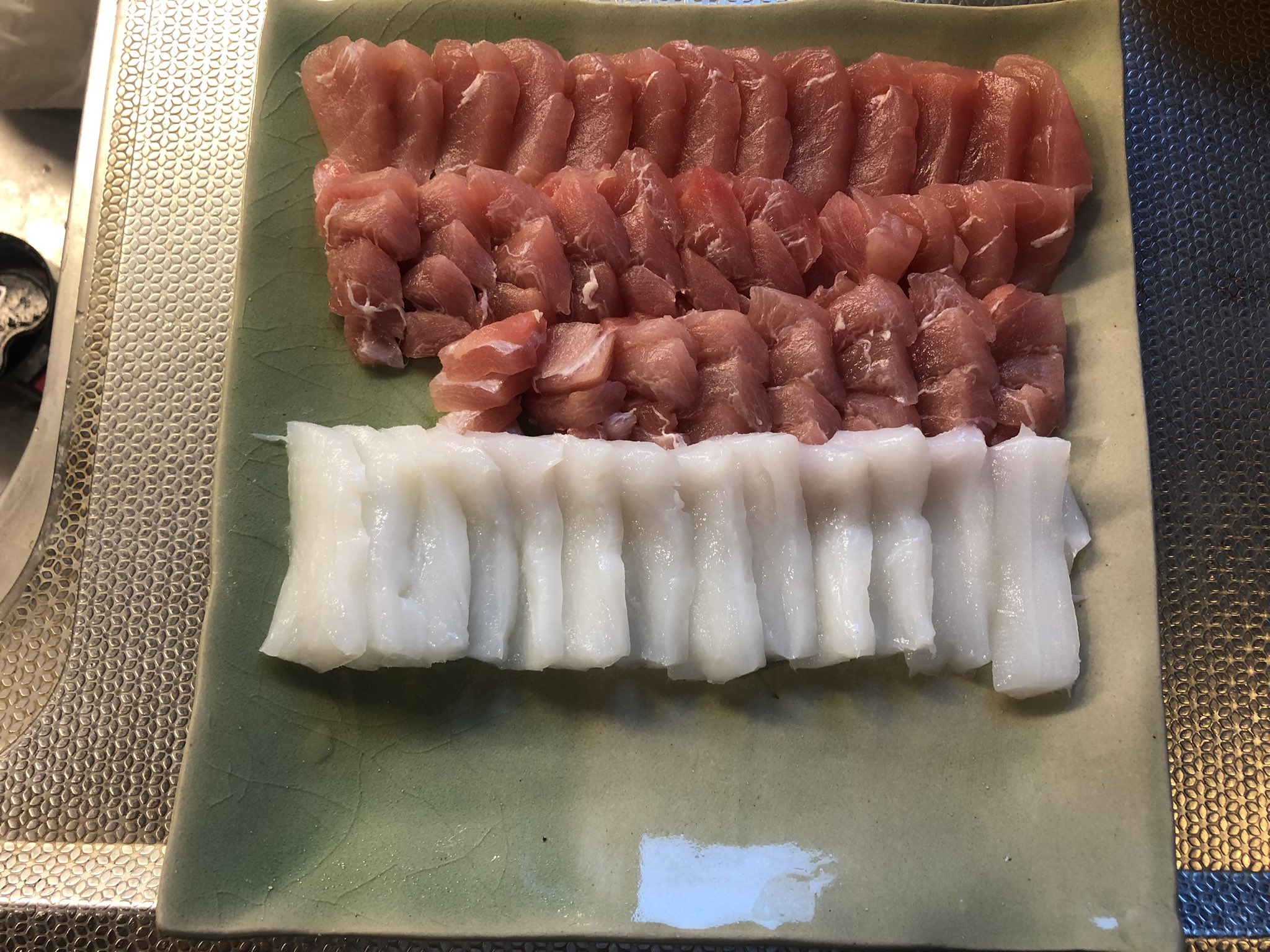 Shovel 今晩はバショウカジキ キハダマグロ ソデイカの刺身で呑みます 晩酌 バショウカジキ キハダマグロ ソデイカ 刺身 自炊 最高の休日 T Co Y04u0zq07o Twitter