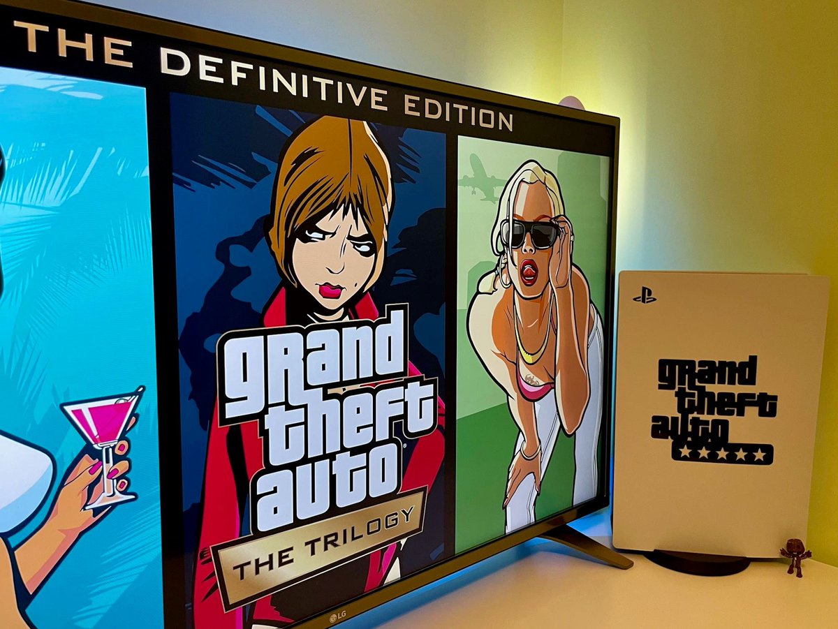 TheArtCorp's tweet photo. GTA Custom Logo Stars Decal for Playstation 5, Xbox, PC. Vinyl. Multiple Colours. https://t.co/SZQb7pdaLv https://t.co/59JOfrQmtP