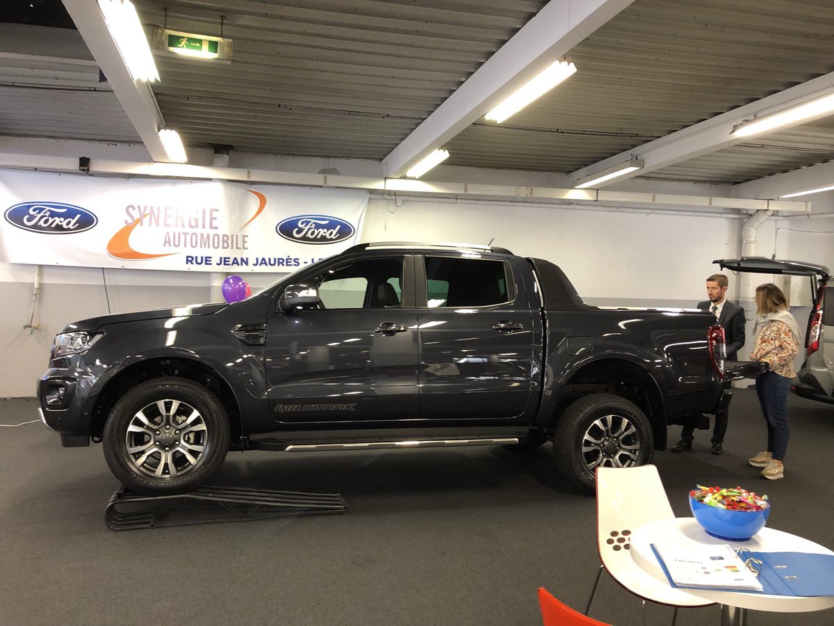 SalonAutoPau's tweet photo. Plutôt #FordFocus ou #FordPuma ?
👉 Synergie Automobile - Ford vous attend avec de belles offres dans le Hall Pays de Soule ! https://t.co/y8Cb6liB8Q