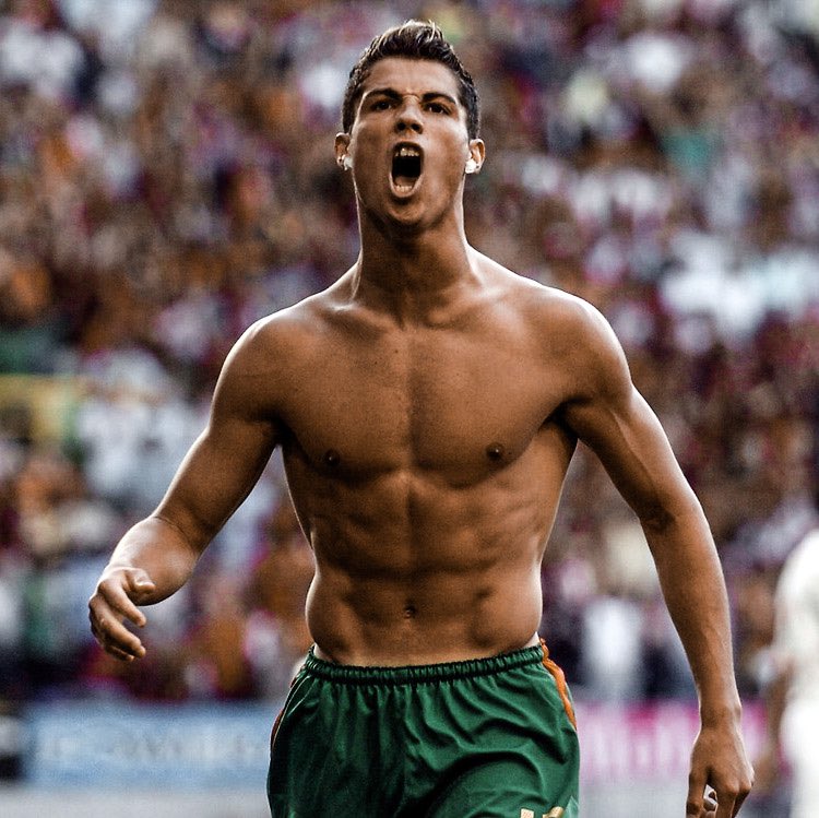 Franc_Ysco's tweet image. 17 ans séparent ces deux photos mdr c'est n'importe quoi, il est toujours là.