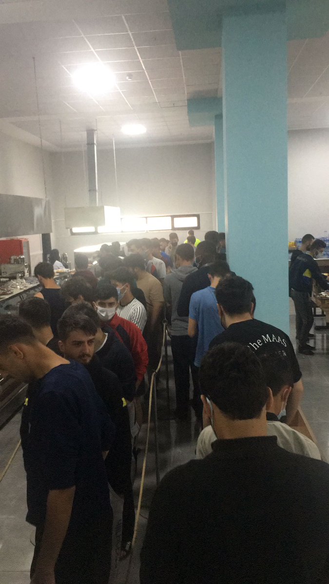 BeggHasimm's tweet photo. Bakan koca : sevgili öğrenciler elimizde büyük bir koz var yakalanmamak:-)😅😄 #OnlineEğitimCanKurtarır https://t.co/RJz2mMzD25