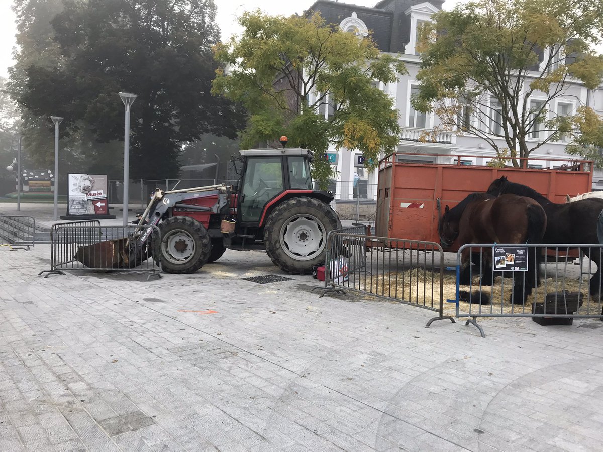 jcapliez_FD's tweet photo. #Fermeenville ou comment faire découvrir l’agriculture à nos enfants 
#ceuxquifontdessemences https://t.co/S0NDV8CloO