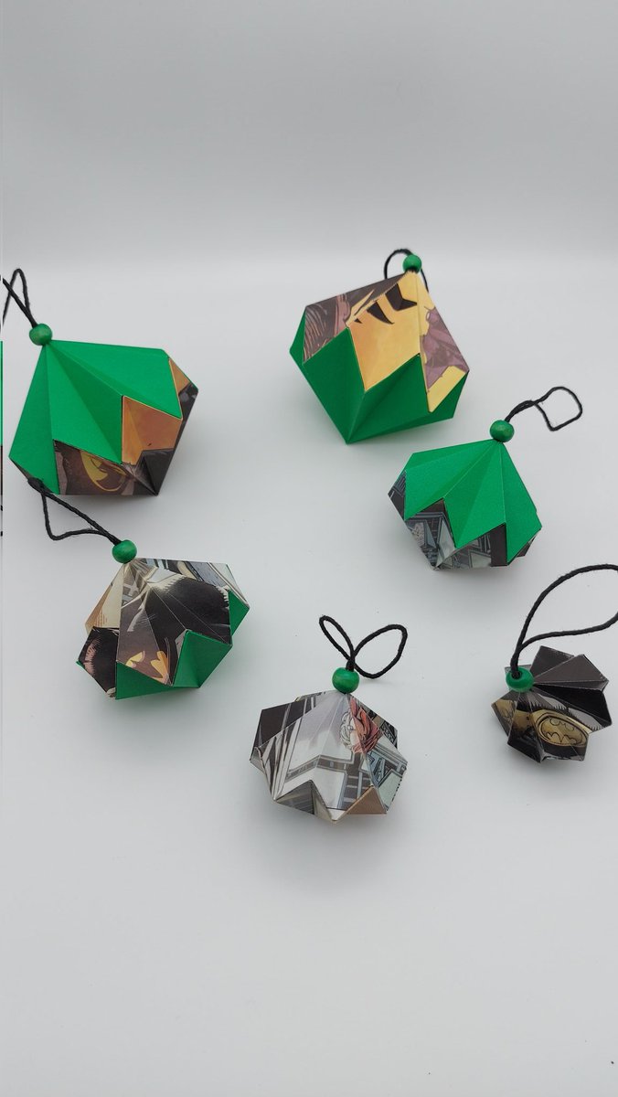 Check out these Sustainable paper baubles 🎄Link here 👇 etsy.com/uk/shop/Folded… #etsy #HandmadeHour #etsyshop #HandmadeInUK #Origami #UKGiftAM #SaturdayVibes pic.x.com/puY6qjd6w4