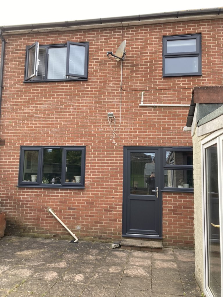 AdvancedExtPlas's tweet image. Completed recently by our team in bishopstoke @Central_WS @EnduranceDoors