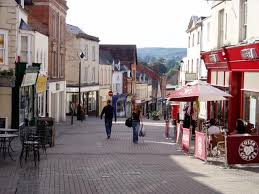 FSBGlosandWoE's tweet photo. Life is slowly (but surely) getting back to something akin to normal so why not do that normal thing and get out this weekend? If you do  try to support our wonderful #independent #shops #resturants #pubs #coffeeshop #hairdressers &amp; other #smallbiz. Let's #KeepTradeLocal :) https://t.co/jSKFHxSNLO