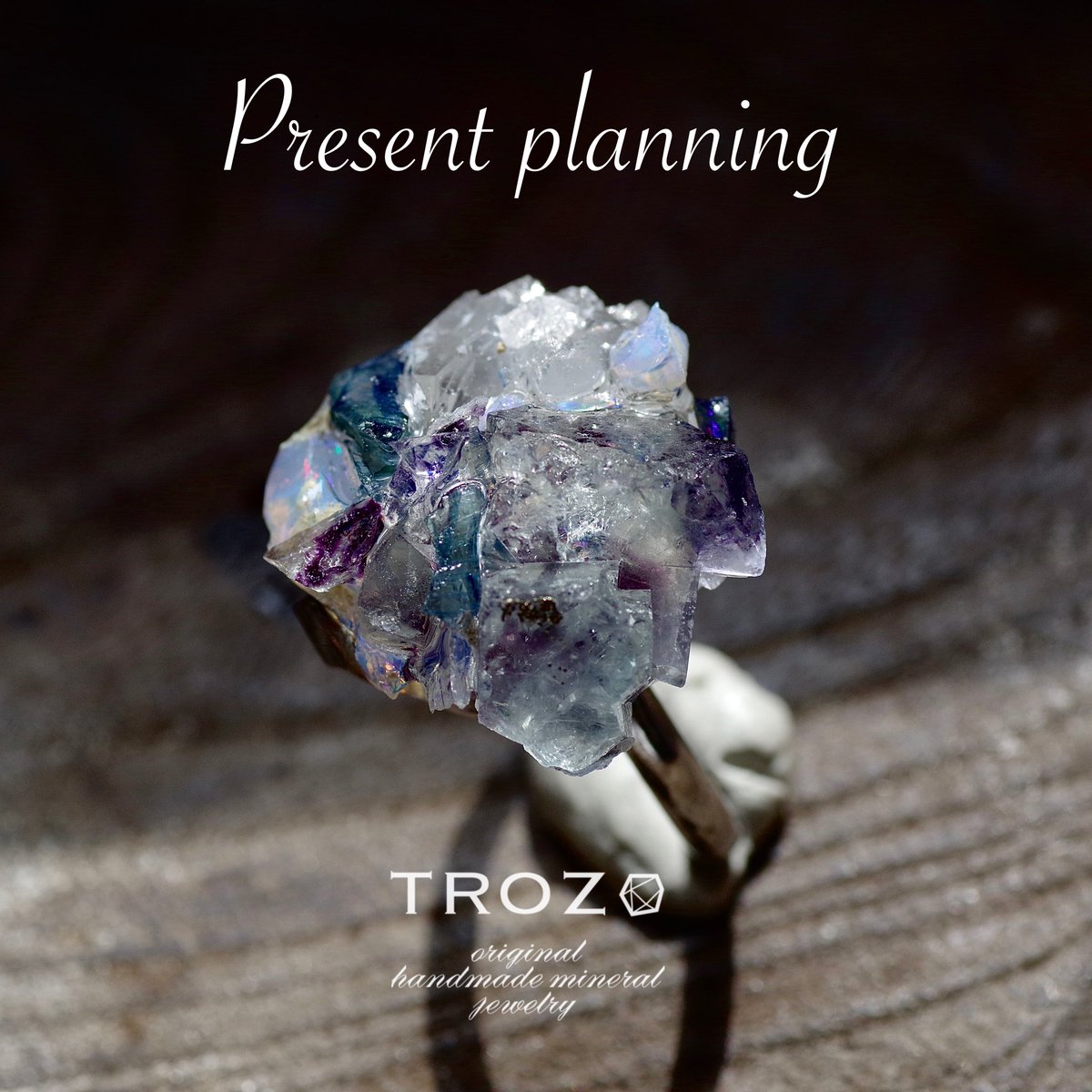 TrozoShop's tweet image. Ghost House Collection販売（10/15）を記念してゴーストをイメージしたインテグレーションリングを1名様にプレゼント❕🎁

#TROZO #プレゼント企画 

●10/9〜10/11（月）

●1名

●リツイートで応募完了

●お迎えツイート可能な方

●DMでやり取りが可能な方

皆さまお気軽にご参加下さい🍭👻🍫🎃