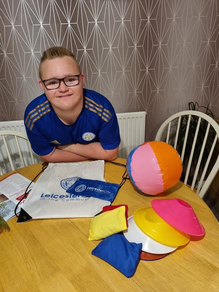 Menphys (@menphysuk) on Twitter photo We still have a small number of places available for our After School Football sessions with <a href="/LCFC_Community/">Leicester City in the Community</a>, every Thursday at the <a href="/MenphysUK/">Menphys</a> hub.
⚽️4.30pm to 5.30pm for 8 to 11 years
⚽️6pm to 7pm for 12 to 18 years
For more information email📧 Menphys.Services@Menphys.Org.Uk We still have a small number of places available for our After School Football sessions with <a href="/LCFC_Community/">Leicester City in the Community</a>, every Thursday at the <a href="/MenphysUK/">Menphys</a> hub.
⚽️4.30pm to 5.30pm for 8 to 11 years
⚽️6pm to 7pm for 12 to 18 years
For more information email📧 Menphys.Services@Menphys.Org.Uk