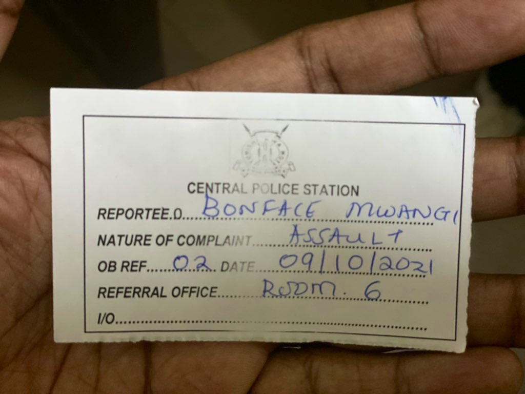 bonifacemwangi's tweet photo. I reported my assault by armed General Service Unit officers at Central Police Station yesterday. I also reported the matter to Independent Policing Oversight Authority. @IPOA_KE case number is IPOA/CMU/2318/2021. Make your cover-up make sense
@IG_NPS @FredMatiangi. #TeamCourage https://t.co/SBmewPnE9p