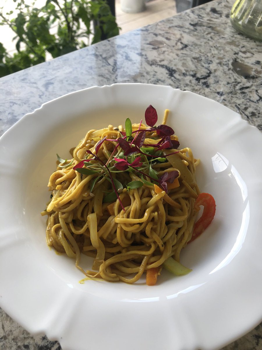 DawndewSalad's tweet photo. Thereโs nothing simple about a simple dish when garnished with Micro Leaves!
Have a look at this vegetable satay noodle dish, topped with red amaranth and coriander ๐ฟ ๐
#microgreens #microleaves #cress #saladcress #ukgrown #ukgrower #vegan #vegetarian #plantbased https://t.co/Zszh0lXdZB