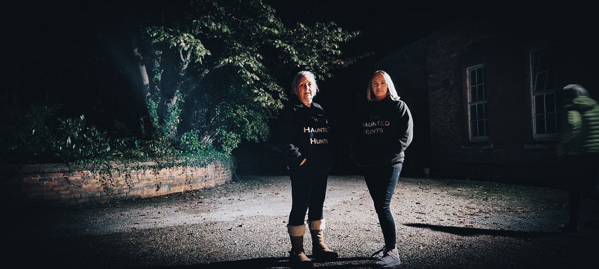 The Haunted Hunts (@thehauntedhunts) on Twitter photo Last nights event at Pen Y Lan Hall in North Wales 👻 #TheHauntedHunts
<a href="/Charlie_rutter1/">charlie</a> <a href="/Roxanne_Rutter7/">Roxanne Rutter</a> <a href="/Gareth_Cole9/">Gareth Cole</a> Tracy, <a href="/DMoss_official/">Danny Moss</a> Last nights event at Pen Y Lan Hall in North Wales 👻 #TheHauntedHunts
<a href="/Charlie_rutter1/">charlie</a> <a href="/Roxanne_Rutter7/">Roxanne Rutter</a> <a href="/Gareth_Cole9/">Gareth Cole</a> Tracy, <a href="/DMoss_official/">Danny Moss</a>