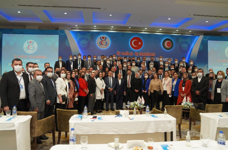 ozsagliksen's tweet photo. Genişletilmiş Başkanlar Kurulu Toplantımız 
Afyon’da Yapıldı

Sağlık Bakanı Koca:
“Çalışma Koşullarımızı En Adil Düzeye Taşıyacağız. Öz Sağlık-İş Sendikamız Bu Hedefte Önemli Bir Paydaşımız”

Haber linki ⬇️
https://t.co/9pbuAZD28I https://t.co/FlTiwGmckr